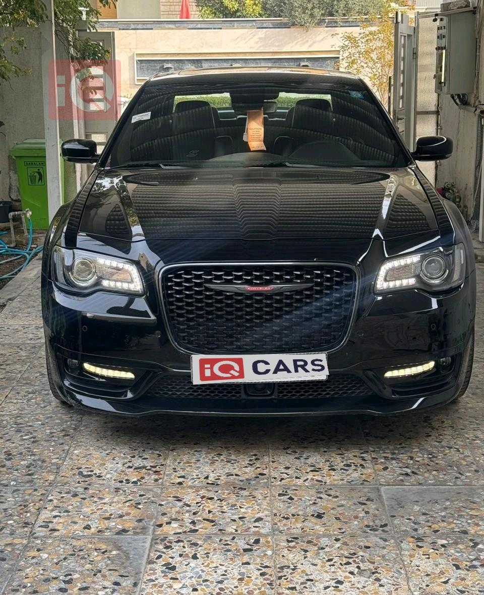 كرايسلر 300